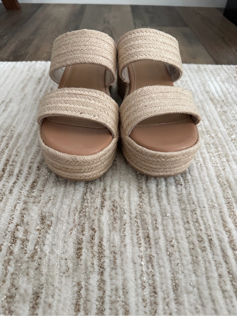 Universal Thread Beige Woven Double-Strap Platform Slides